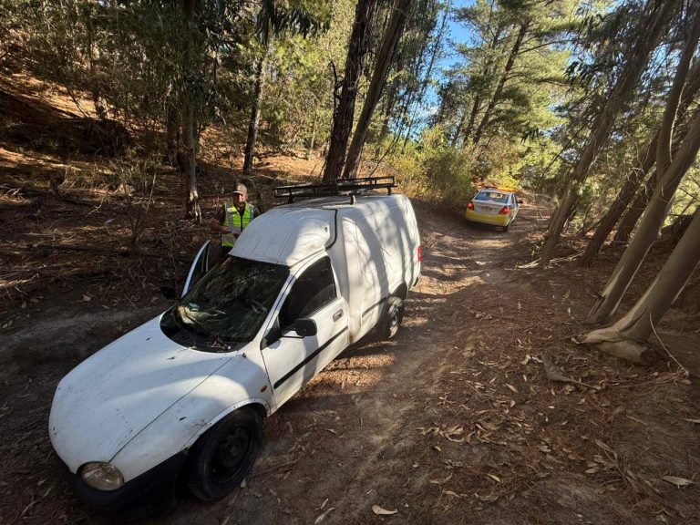 Encuentran furgón robado en Los Ángeles durante patrullaje en Canteras de Deuco